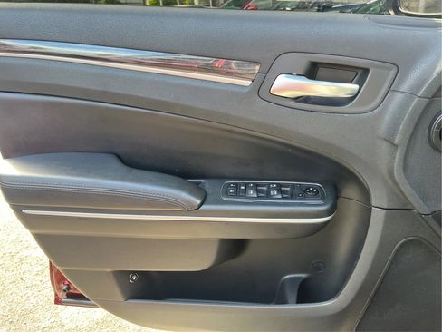 Used 2019 Chrysler 300 Touring w/ Sport Appearance Package RWD image 20