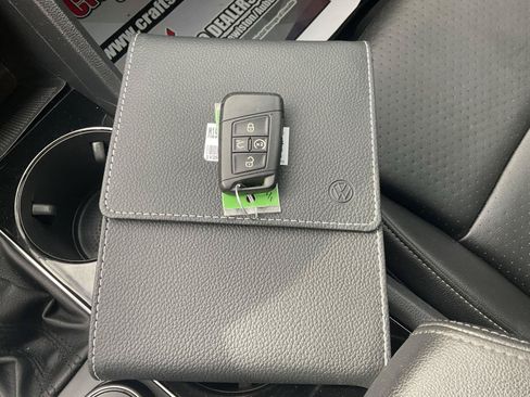 Used 2019 Volkswagen Atlas SEL R-Line AWD/4WD image 27