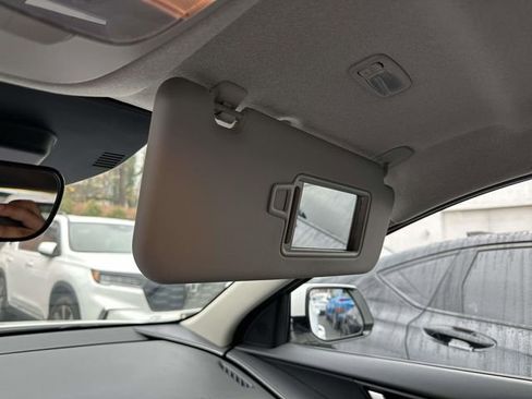 Used 2024 Kia Niro Wind image 19