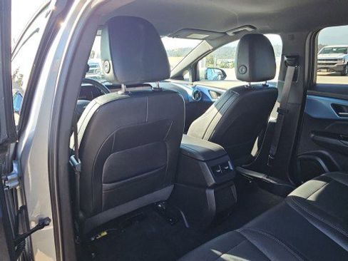 Used 2025 Chevrolet Equinox EV LT w/ Convenience Package FWD image 20