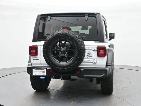 Used 2024 Jeep Wrangler Unlimited AWD/4WD image 6