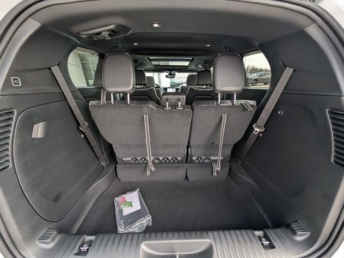 New 2026 Chrysler Pacifica Limited image 10