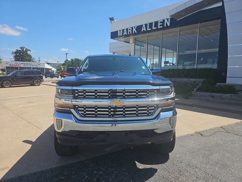 Used 2017 Chevrolet Silverado 1500 LT w/ Texas Edition RWD image 9