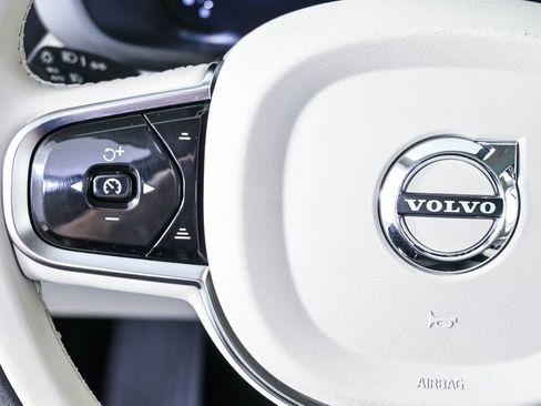 Certified 2024 Volvo XC60 B5 Plus AWD/4WD image 11