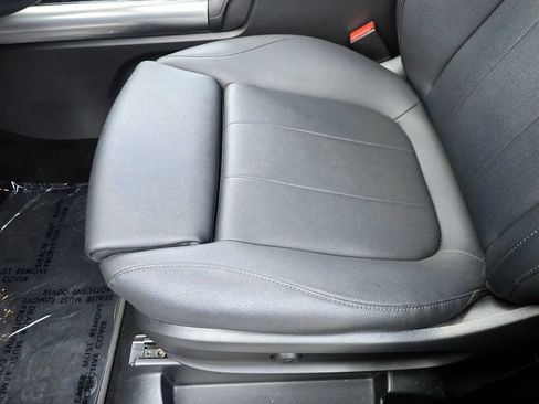 Used 2025 Mercedes-Benz GLA 250 image 19