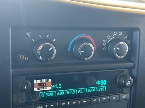 New 2026 Chevrolet Express 2500 w/ Communications Package RWD image 23