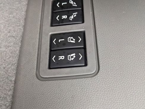 Used 2022 Cadillac XT6 Premium Luxury w/ Technology Package image 36