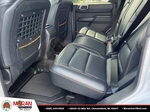 Used 2024 Ford Bronco Badlands AWD/4WD image 13