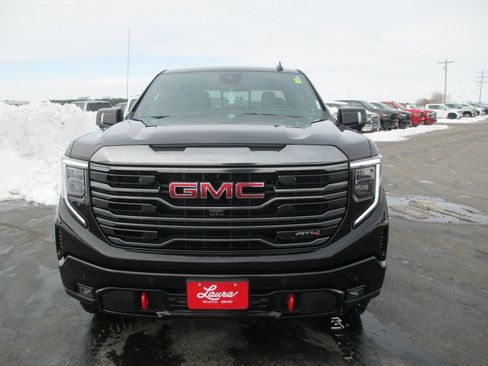 Certified 2024 GMC Sierra 1500 AT4 w/ Technology Package image 11