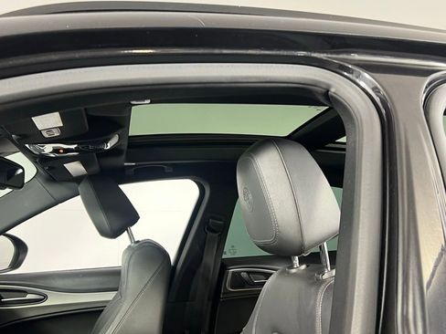 Used 2023 Alfa Romeo Stelvio Veloce image 26