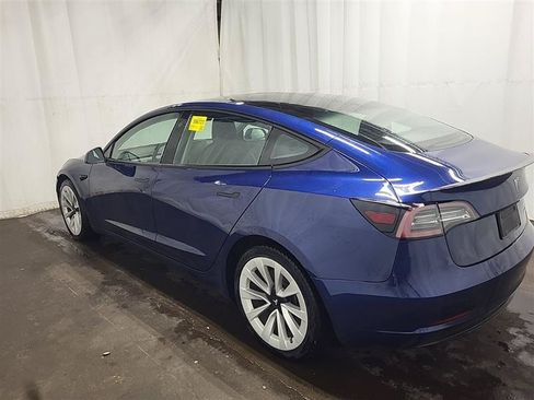 Used 2021 Tesla Model 3 Long Range AWD/4WD image 10