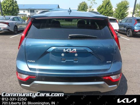 Certified 2025 Kia Niro EX Touring FWD image 5