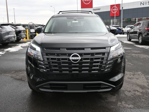 New 2026 Nissan Pathfinder SV image 3