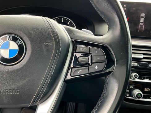 Used 2019 BMW 530i w/ Convenience Package image 24