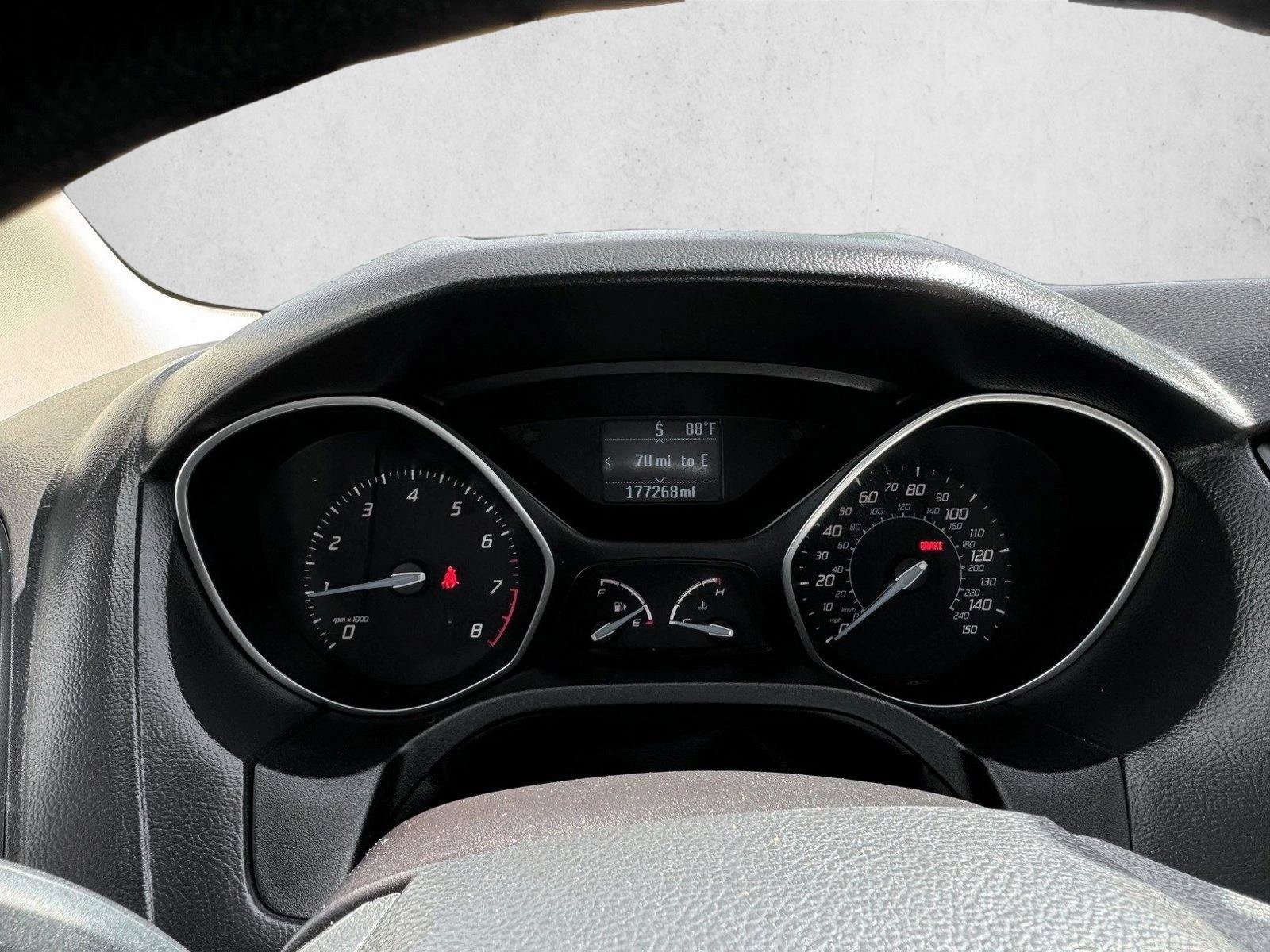 Used 2012 Ford Focus SE FWD image 12
