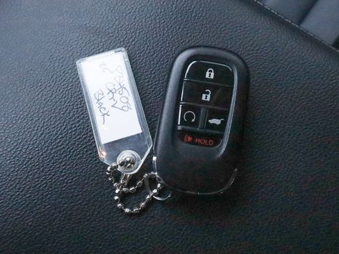 Used 2025 Honda CR-V EX-L image 35