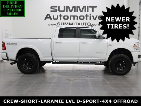 Used 2022 RAM 2500 Laramie AWD/4WD image 1