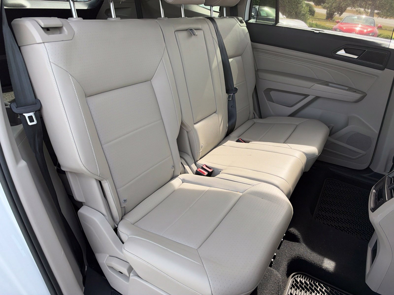 Used 2023 Volkswagen Atlas SE w/ Black Wheel Package FWD image 33