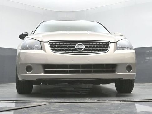 Used 2005 Nissan Altima 2.5 SL w/ (G02) SL Pkg image 27