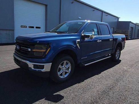 New 2025 Ford F150 XLT w/ Equipment Group 302A MID image 4