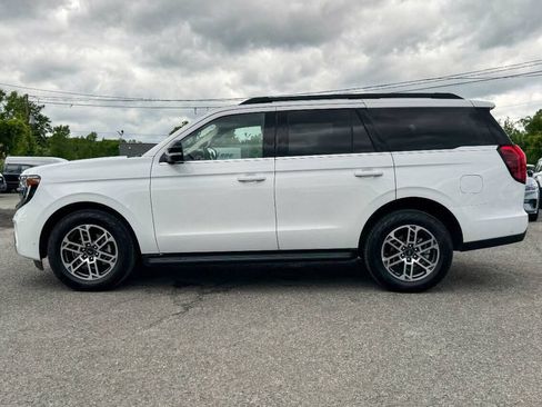 Used 2025 Ford Expedition Active AWD/4WD image 6