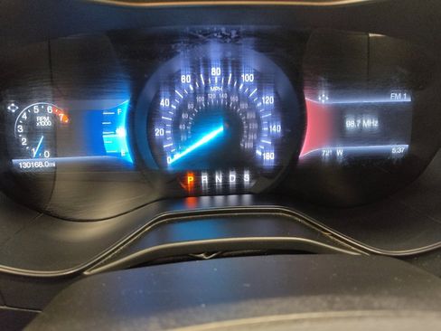 Used 2019 Ford Fusion SE image 23