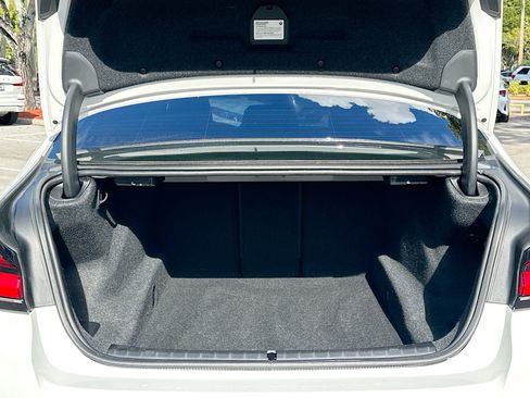 Used 2021 BMW 540i w/ Executive Package image 28