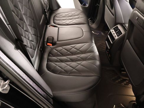 Used 2025 BMW X5 xDrive40i w/ Premium Package image 15