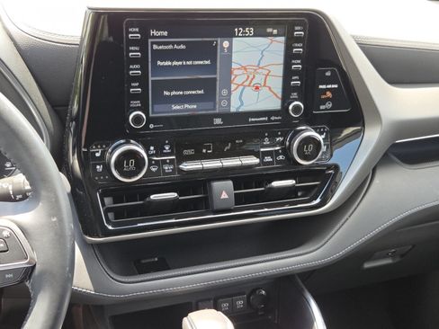Used 2020 Toyota Highlander Limited AWD/4WD image 38