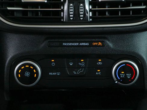 Used 2022 Ford Escape SE FWD image 20