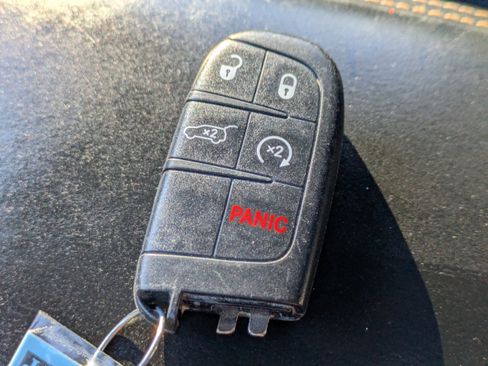 Used 2022 Dodge Durango R/T w/ Hemi Orange Plus Package image 36