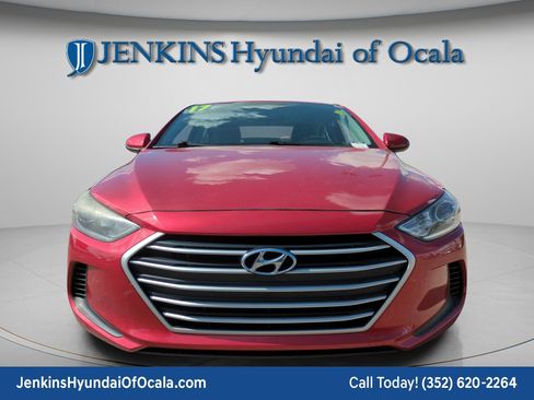 Used 2017 Hyundai Elantra SE image 8