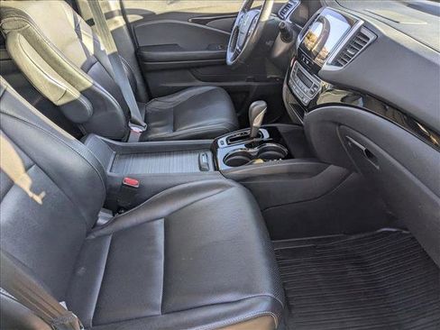 Used 2017 Honda Ridgeline RTL-E image 19