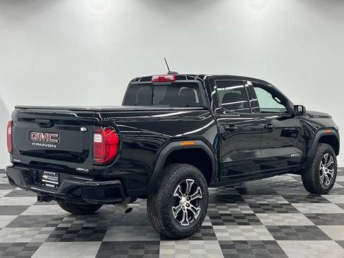 Used 2025 GMC Canyon AT4 AWD/4WD image 9