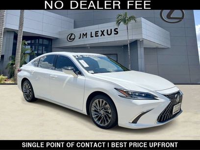 Certified 2025 Lexus ES 300h Ultra Luxury w/ Accessory Package (Z1)
