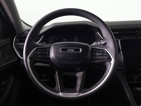 Used 2023 Jeep Grand Cherokee Limited w/ Black Appearance Package AWD/4WD image 41