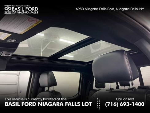 Used 2022 Ford F250 Lariat w/ Black Appearance Package image 5