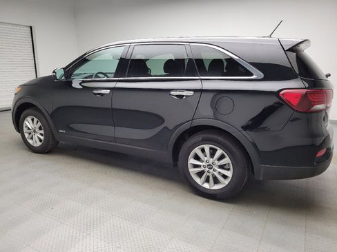 Used 2019 Kia Sorento AWD image 3