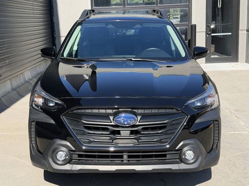 Used 2025 Subaru Outback Onyx Edition w/ Popular Package #2 AWD/4WD image 4