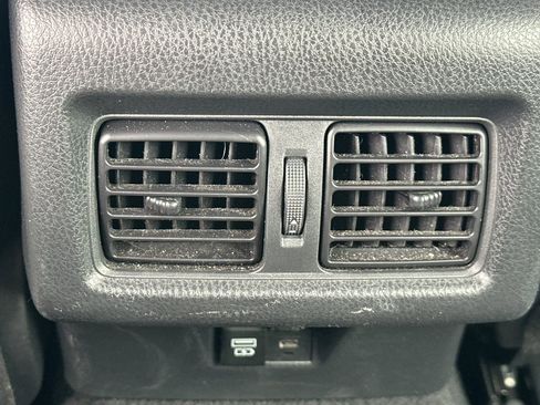 Certified 2025 Toyota Camry SE w/ Convenience Package image 43