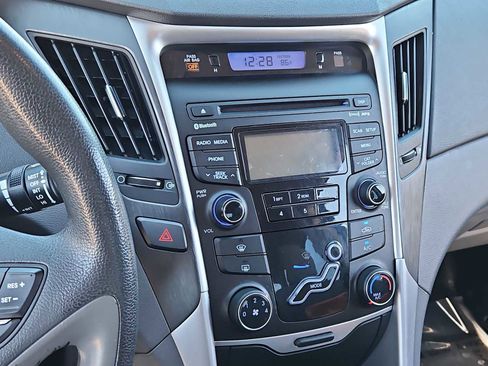 Used 2012 Hyundai Sonata GLS image 27