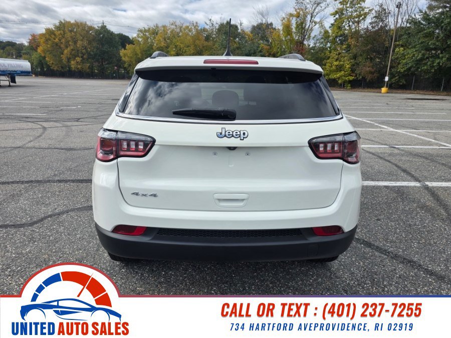 Used 2020 Jeep Compass Latitude AWD/4WD image 4