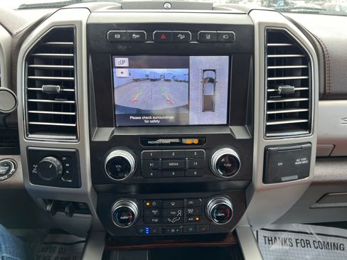 Used 2019 Ford F350 King Ranch w/ King Ranch Ultimate Package AWD/4WD image 37