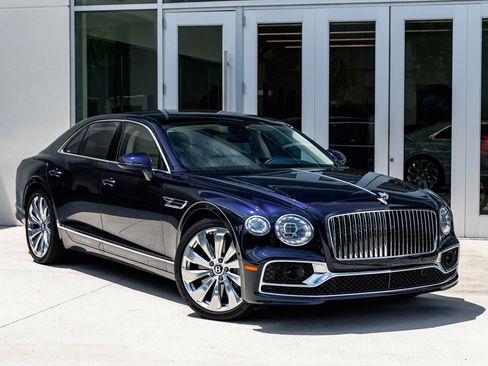 Certified 2024 Bentley Flying Spur V8 image 7
