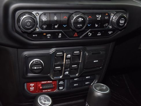 Used 2023 Jeep Wrangler Unlimited Rubicon 392 w/ Xtreme Recon 35" Tire Package image 30