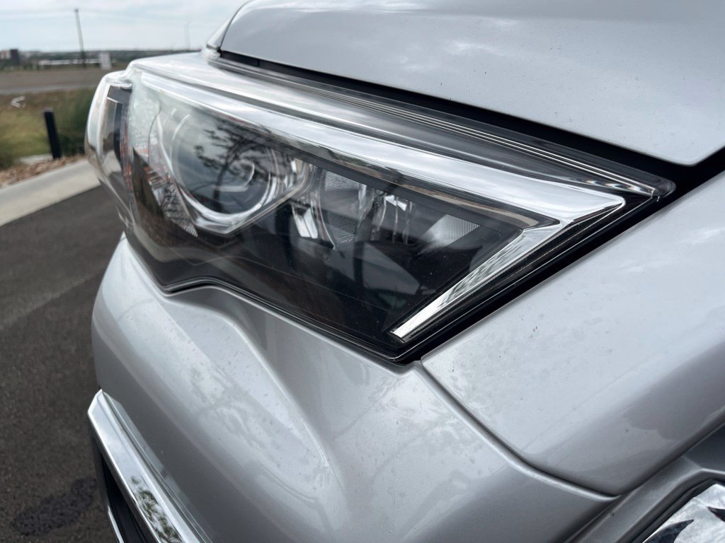 Used 2023 Toyota 4Runner Limited AWD/4WD image 14