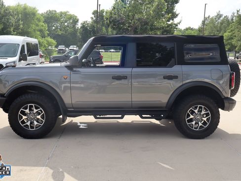 Certified 2024 Ford Bronco Badlands AWD/4WD image 7