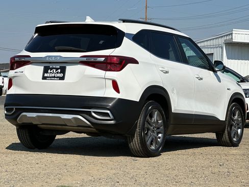 Used 2022 Kia Seltos S AWD/4WD image 4