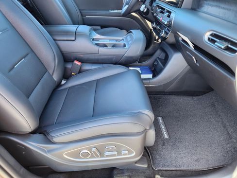 New 2026 Hyundai Palisade Calligraphy AWD/4WD image 16
