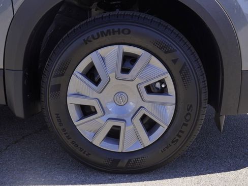 New 2026 Nissan Kicks S image 7